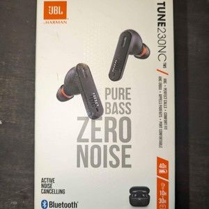 Tune 230nc JBL earbuds